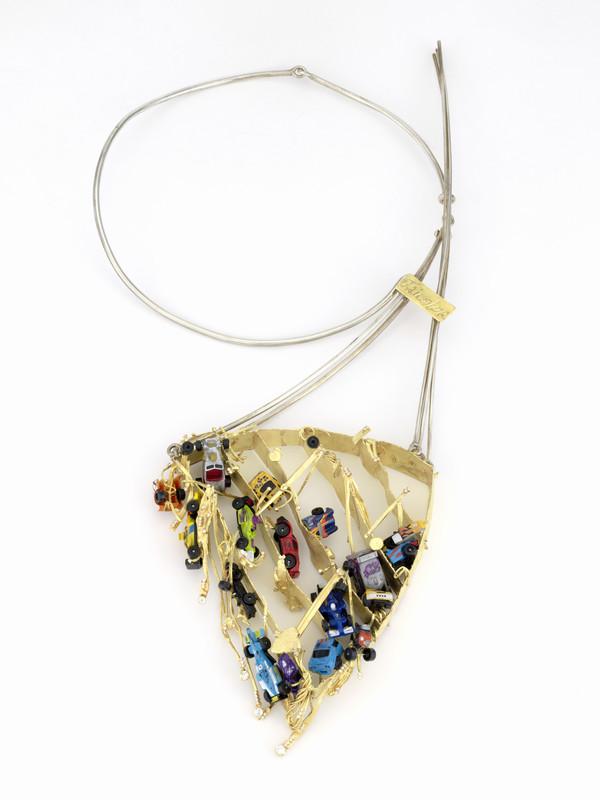 Halssieraad, Tricolor, Simonne Muylaert-Hofman, Westkapelle, 2004 | zilver, goud, diamant.